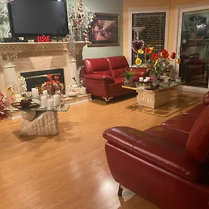 Diana's Luxury Canada