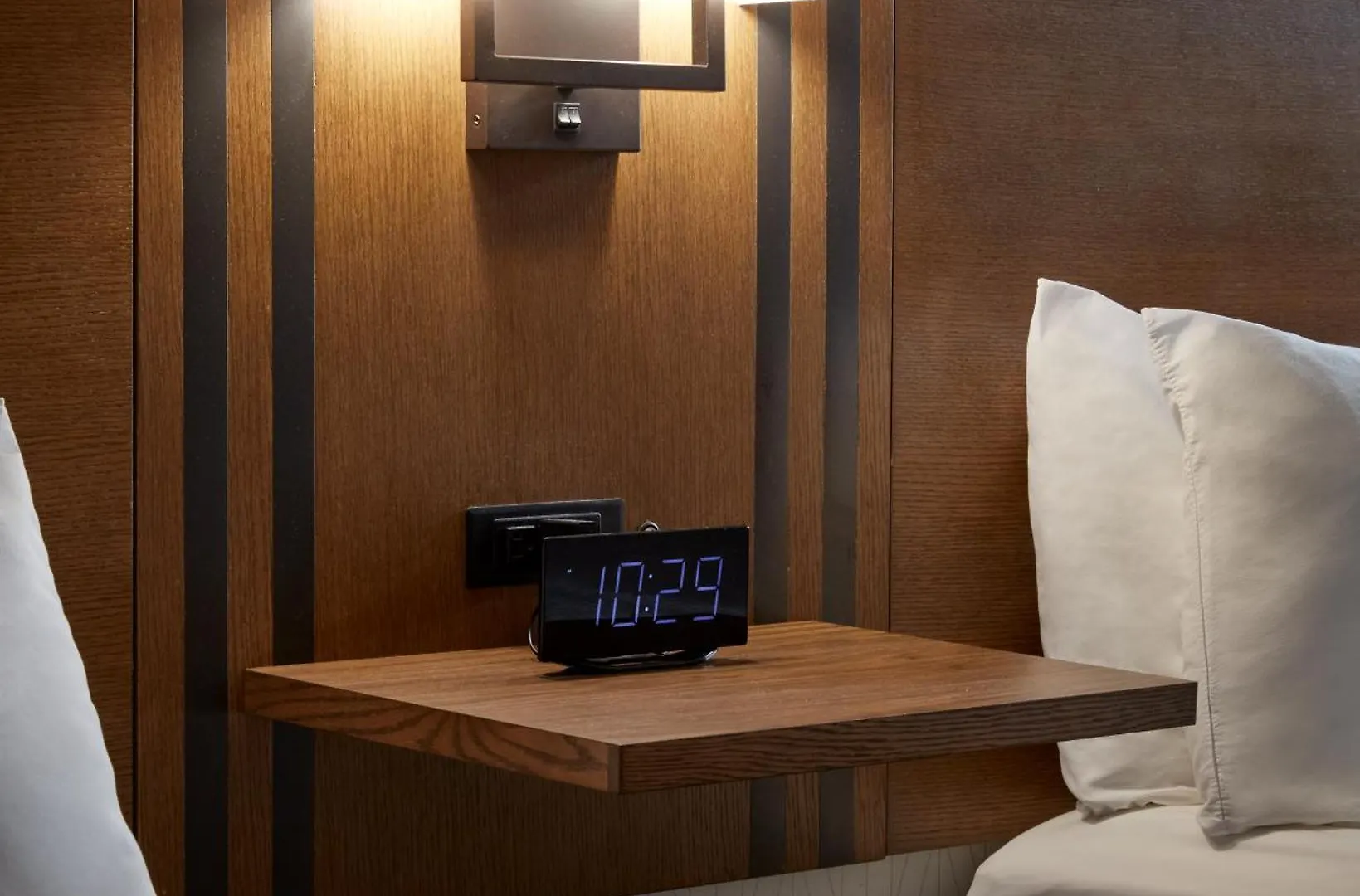 Canadas Best Value Inn Торонто Канада