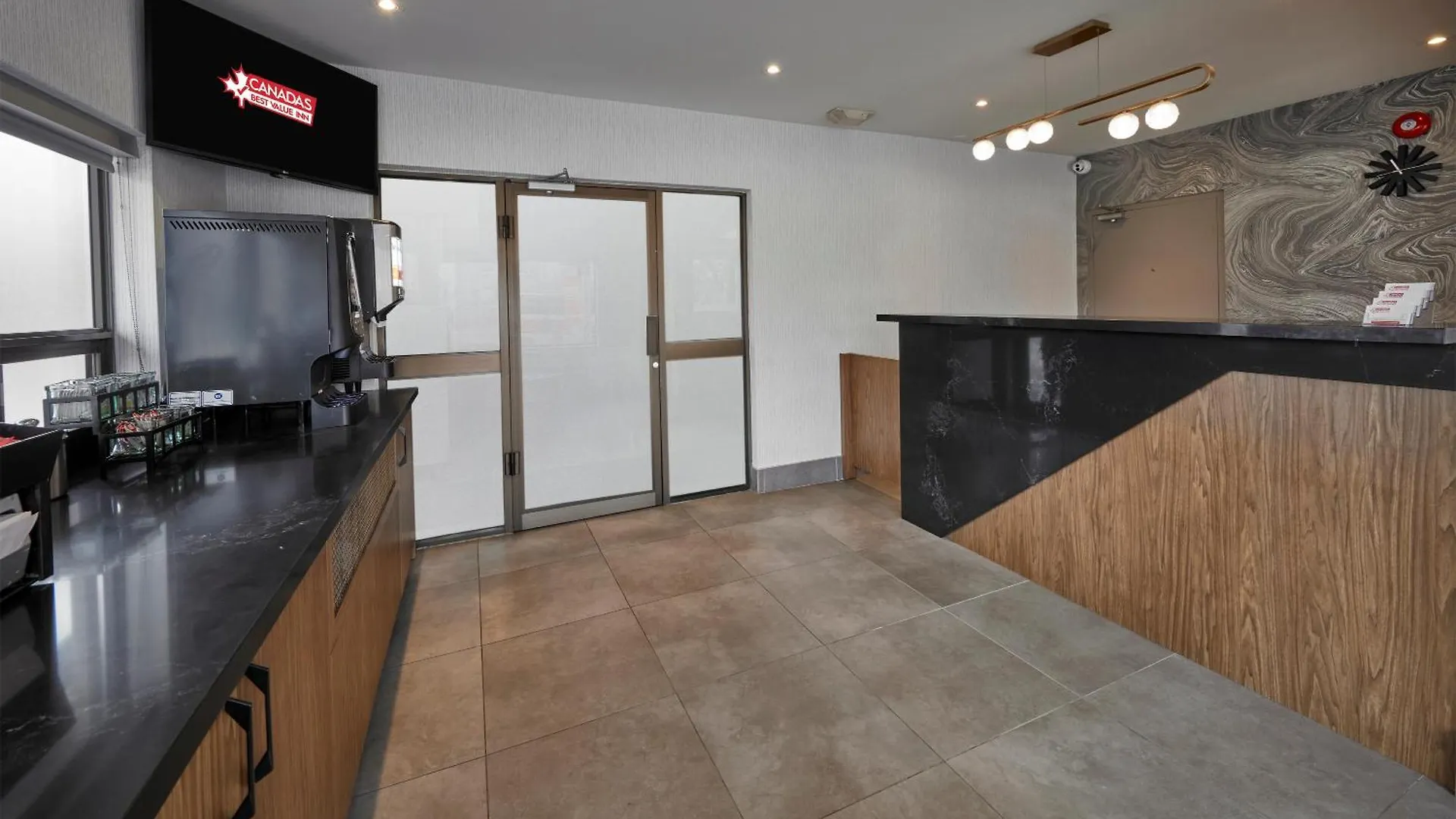 Canadas Best Value Inn Торонто 2*,  Канада