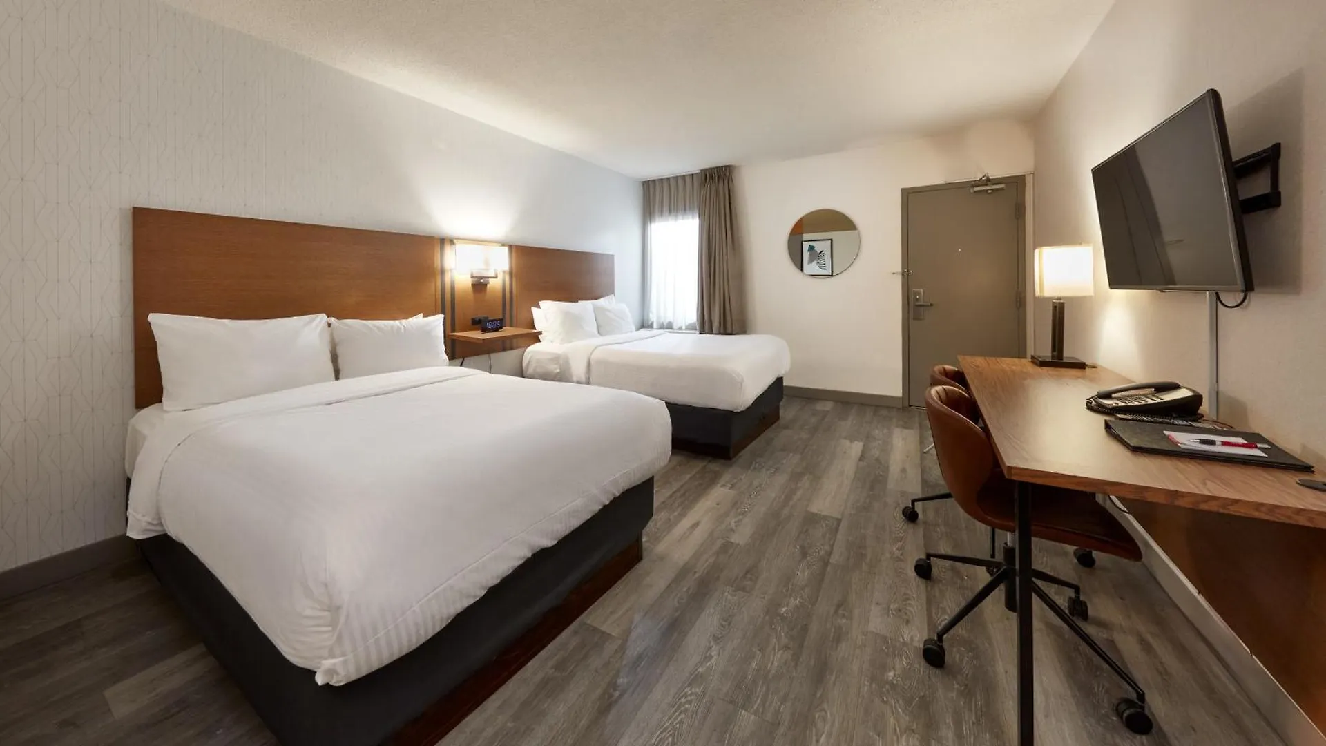 Canadas Best Value Inn Торонто Мотель